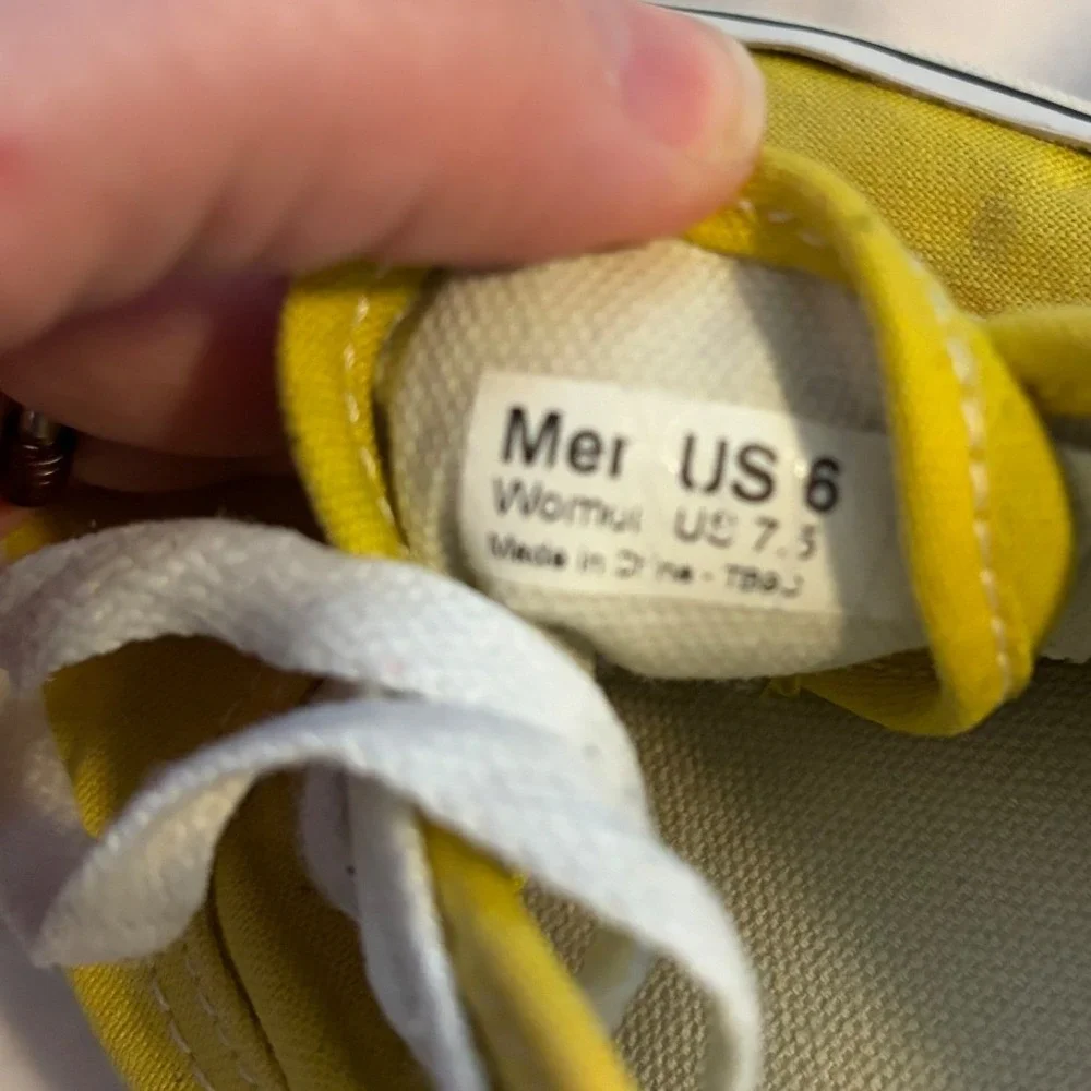 Vans Authentic Yellow‎ Canvas Low Top Skate Shoes Mens 6 Womens 7.5